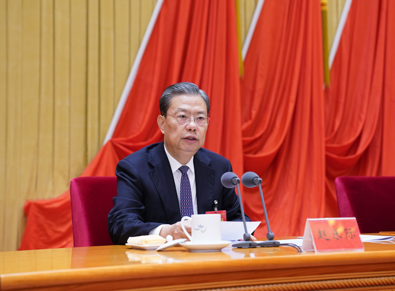 1月22日，中國共產(chǎn)黨第十九屆中央紀律檢查委員會第五次全體會議在北京開幕。中共中央政治局常委、中央紀律檢查委員會書記趙樂際代表中央紀律檢查委員會常務(wù)委員會作題為《推動新時代紀檢監(jiān)察工作高質(zhì)量發(fā)展，以優(yōu)異成績慶祝中國共產(chǎn)黨成立100周年》的工作報告。新華社記者 張領(lǐng) 攝